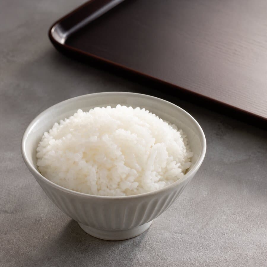 cooked Japanese short-grain rice, optional (nasi Jepang berbulir pendek matang, opsional) for Japanese Pork Tonkatsu