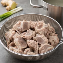 meaty pork neck bones (tulang leher babi berdaging), 450 g for Xiao Long Bao