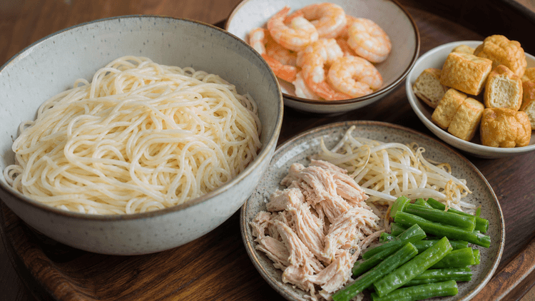 Laksa Lemak method step 4, Cook noodles and toppings: Noodles are soft but not swollen.