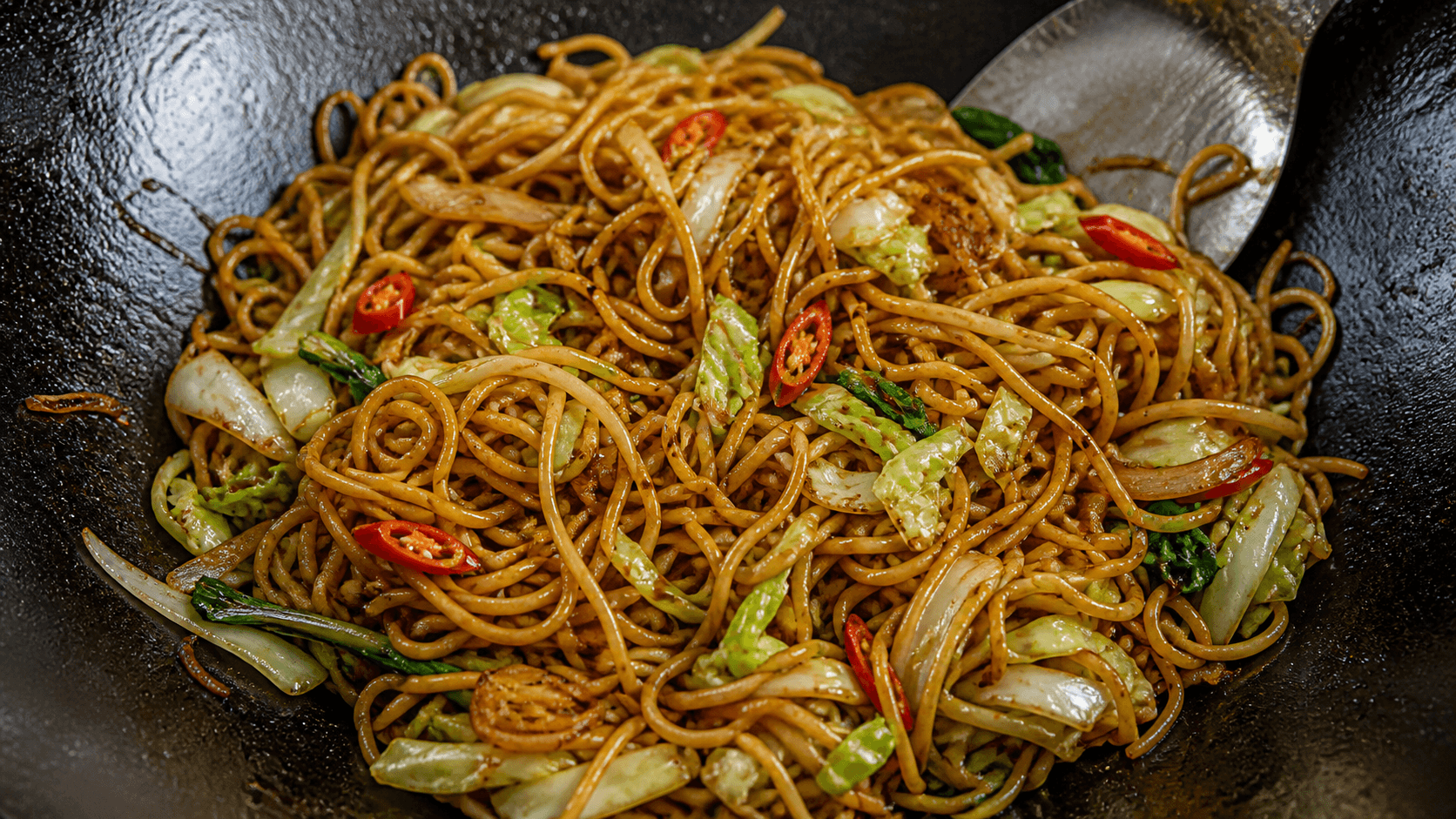 Mie Goreng, stage 4: Toss noodles and vegetables
